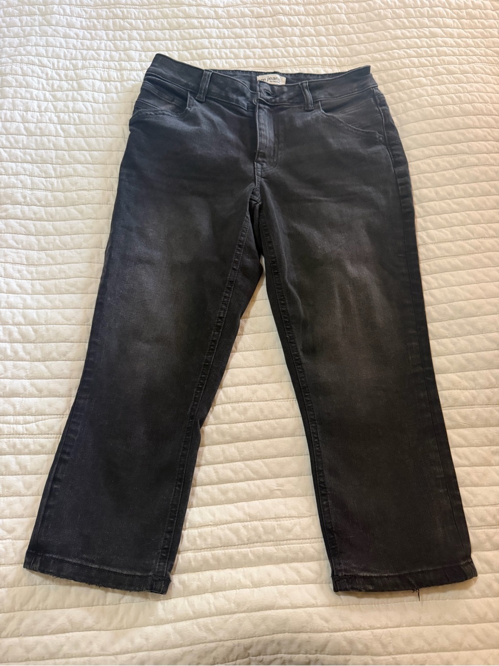 Maurices Black Cropped Straight Jeans